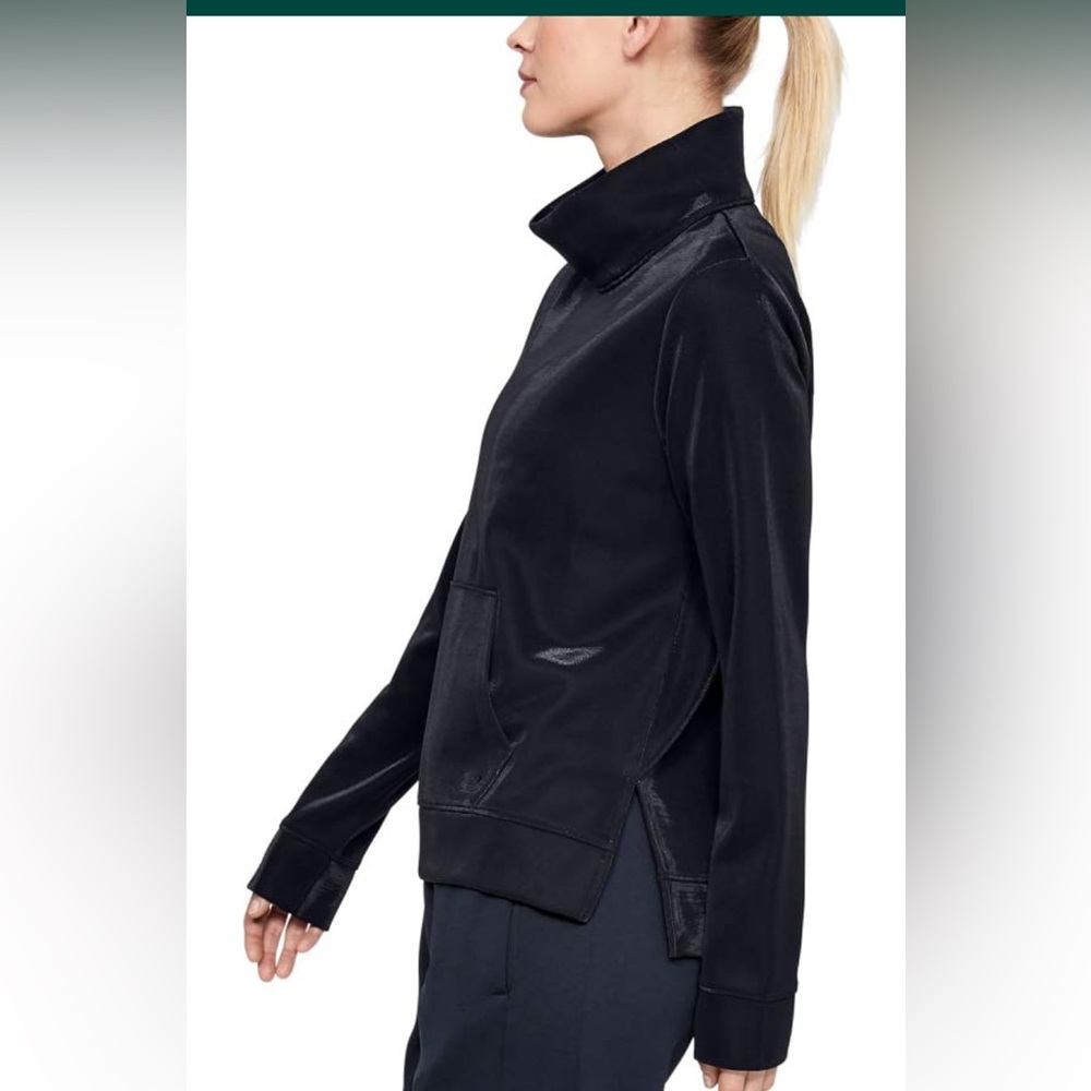 Small Under Armour Women’s Black Mock Mirage Fleece